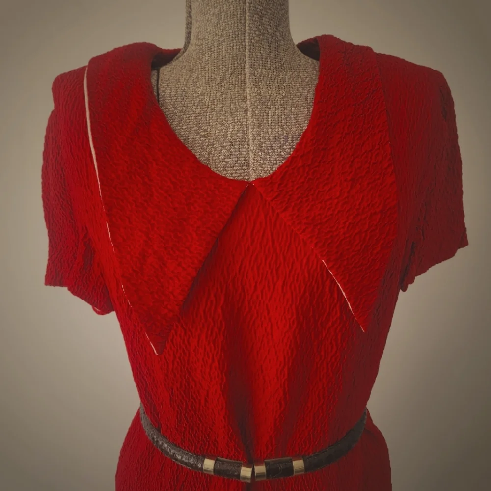 Vintage 1960s dagger collar red mini dress size small - Picture 2 of 14